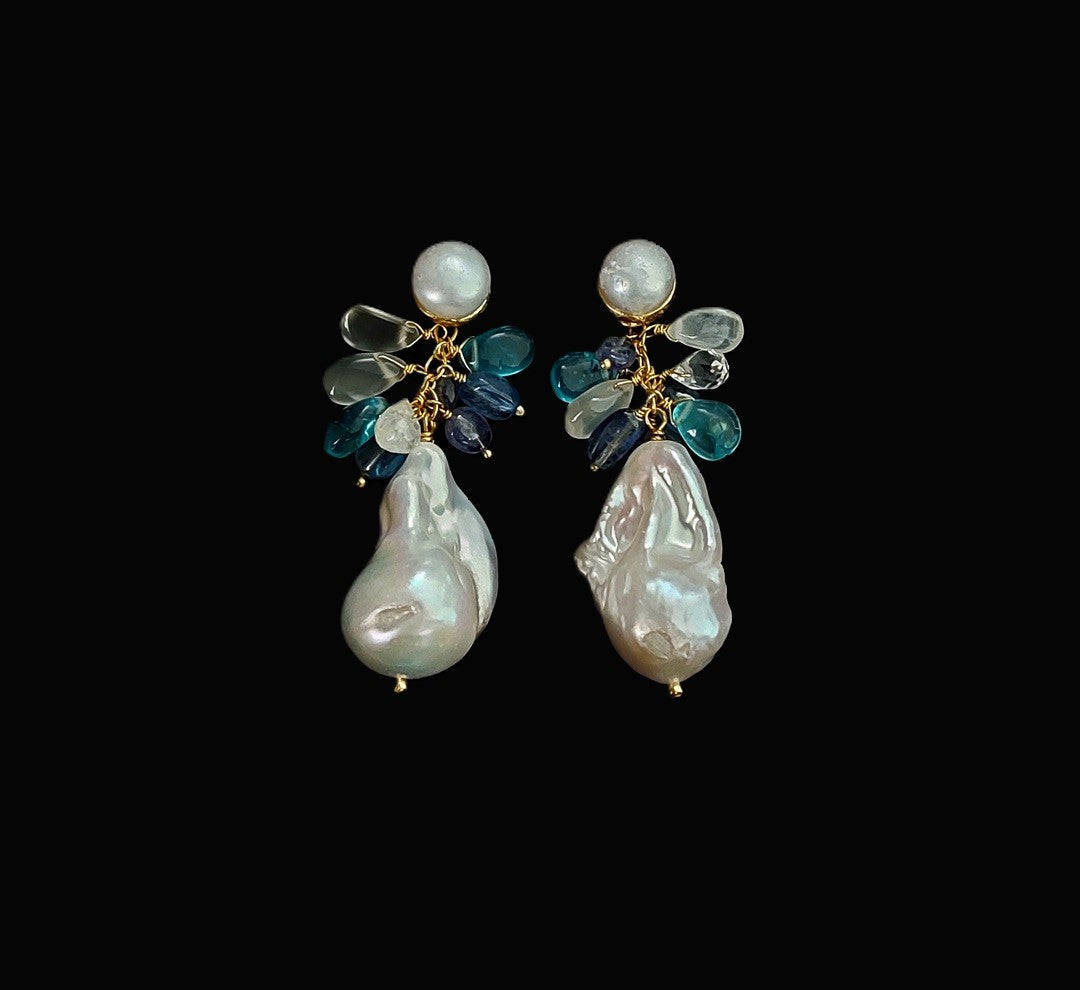 Earring Baroque Pearl Stud With Stone