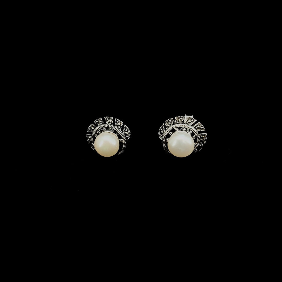 Earring Pearl With Marcasite Kipas Stud