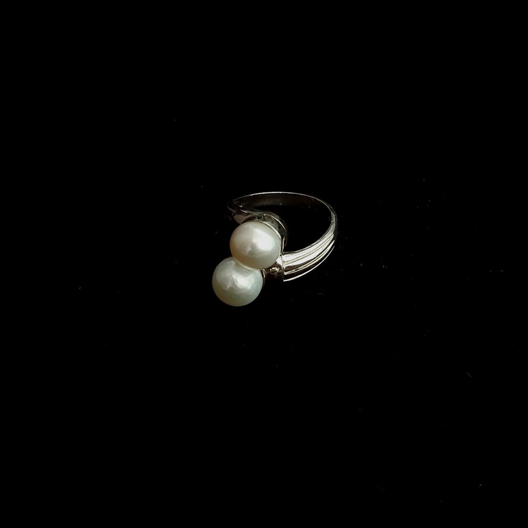 Ring Pearl Twins 8-9mm Fixed 24