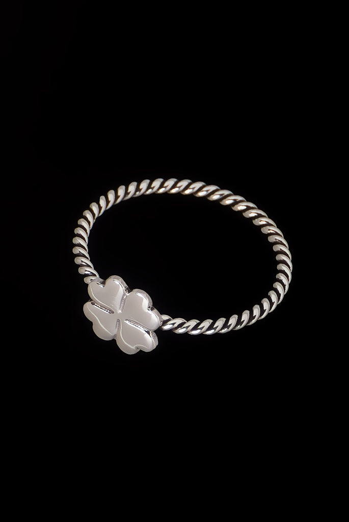 Small Ring Clover Kawatan