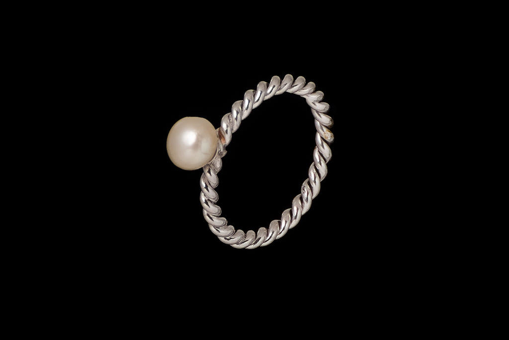 Ring Pearl Small Kawatan Single