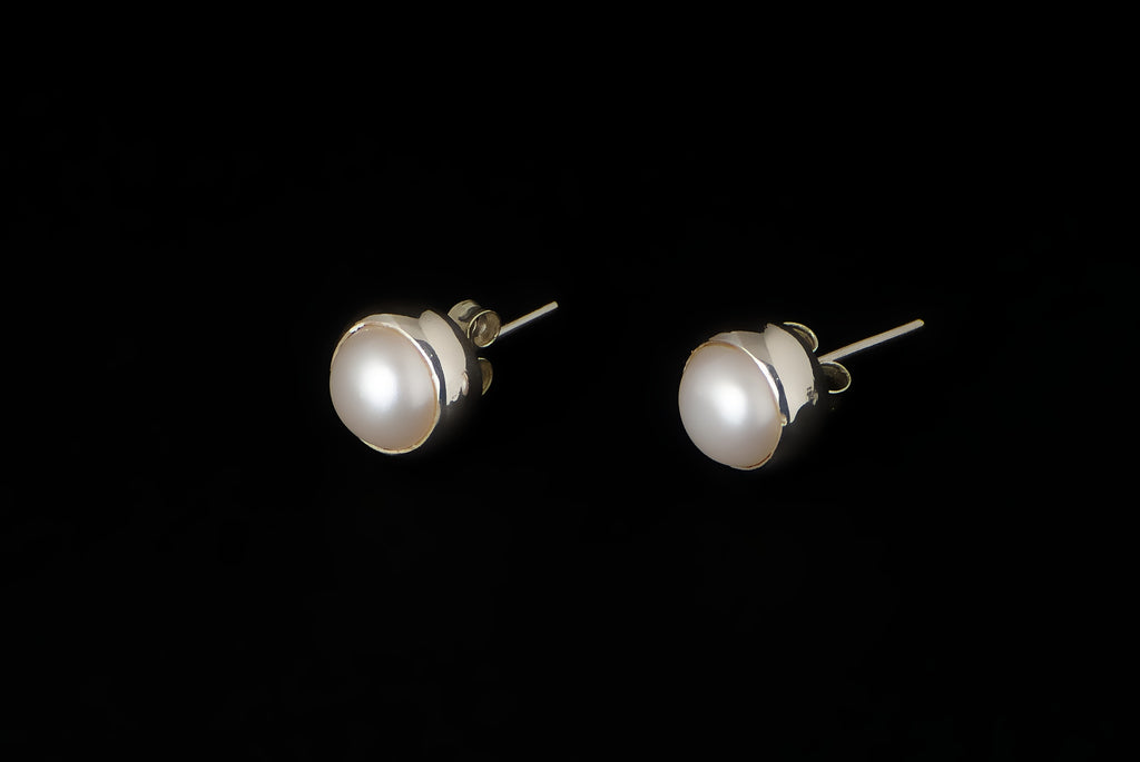 Earring Pearl Stud Basic Ayu Medium