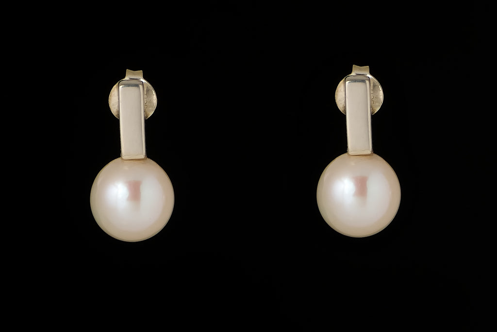 Earring Pearl Flat 9-10mm