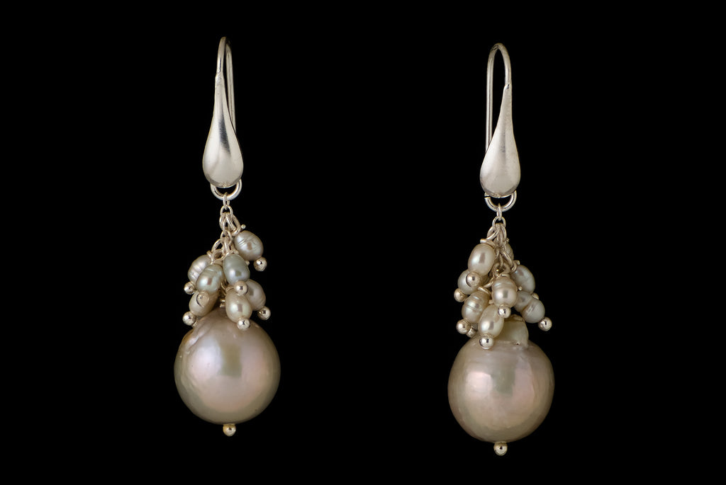 Earring Pearl Baroque with Small Pearls Hook